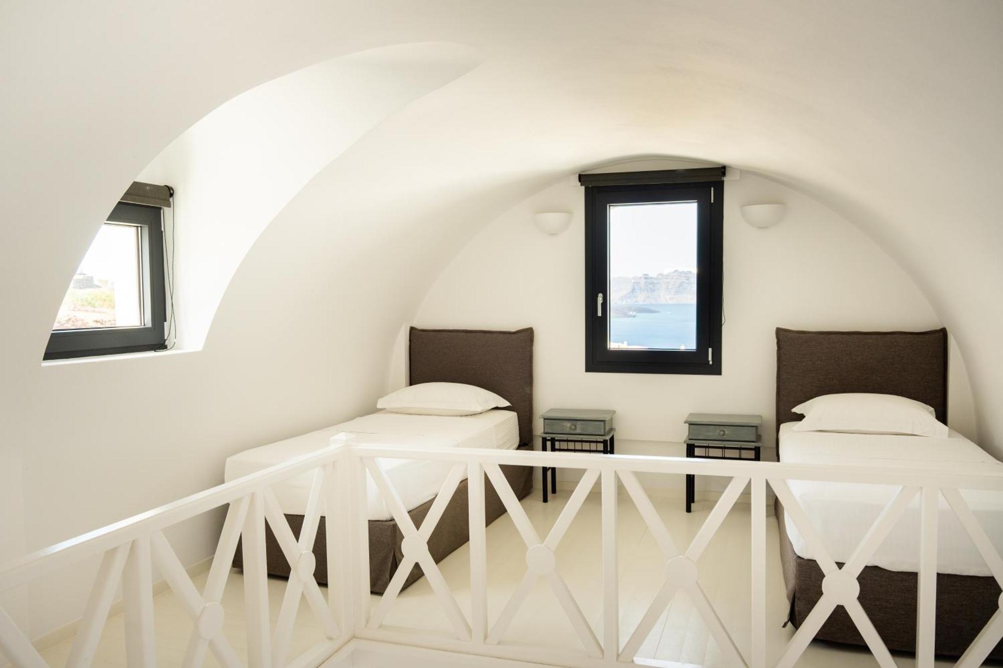 Black Diamond Suites (Adults Only) Акротири Экстерьер фото